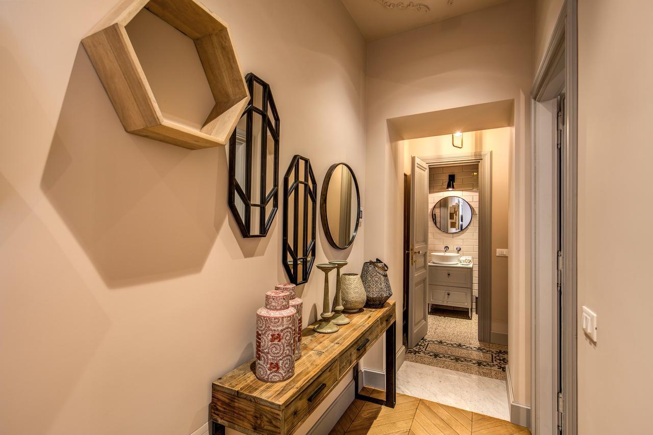 Decharme Apartment With Terrace In Monti روما المظهر الخارجي الصورة