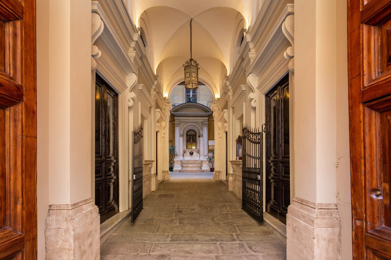 Decharme Apartment With Terrace In Monti روما المظهر الخارجي الصورة