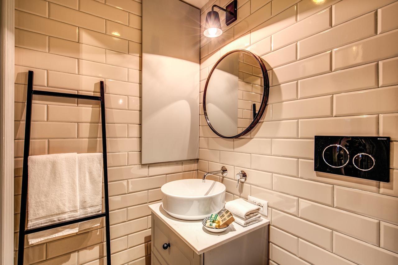 Decharme Apartment With Terrace In Monti روما المظهر الخارجي الصورة