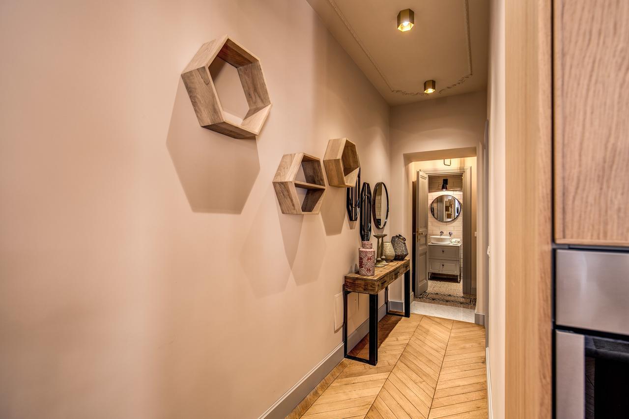 Decharme Apartment With Terrace In Monti روما المظهر الخارجي الصورة